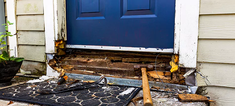 Broken Door Jamb Repair in Glenvar Heights, FL
