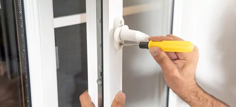 Casement Window Handle Replacement in Glenvar Heights, FL