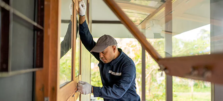Double Hung Vinyl Window Sash Replacement in Glenvar Heights, FL